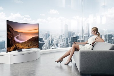 Curved-UHD-TV