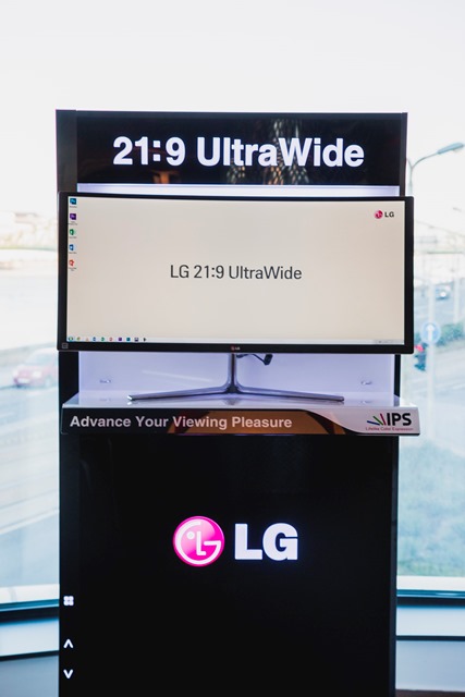 UltraWide monitor